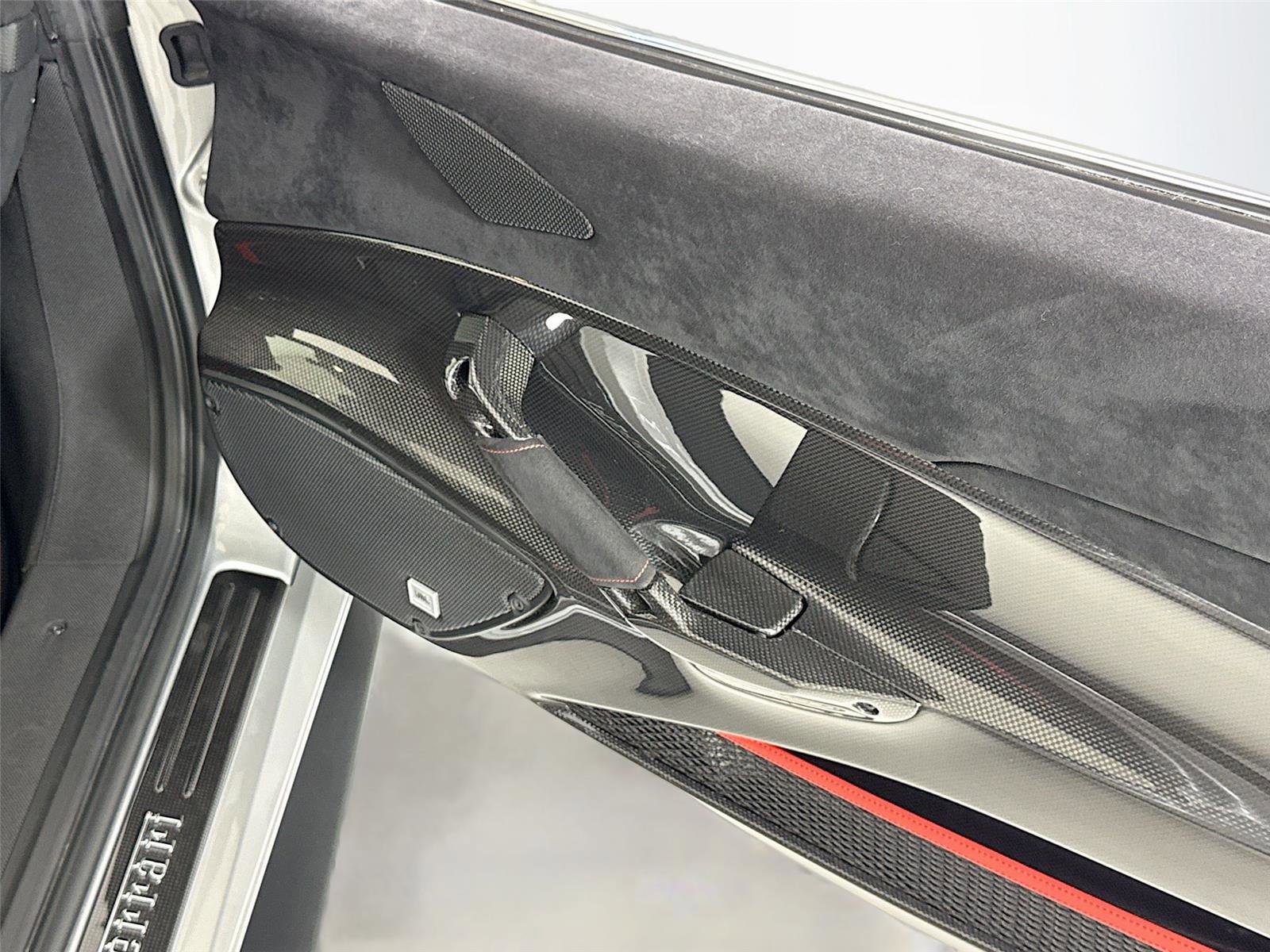 Used 2019 Ferrari 488 Pista Coupe image 31