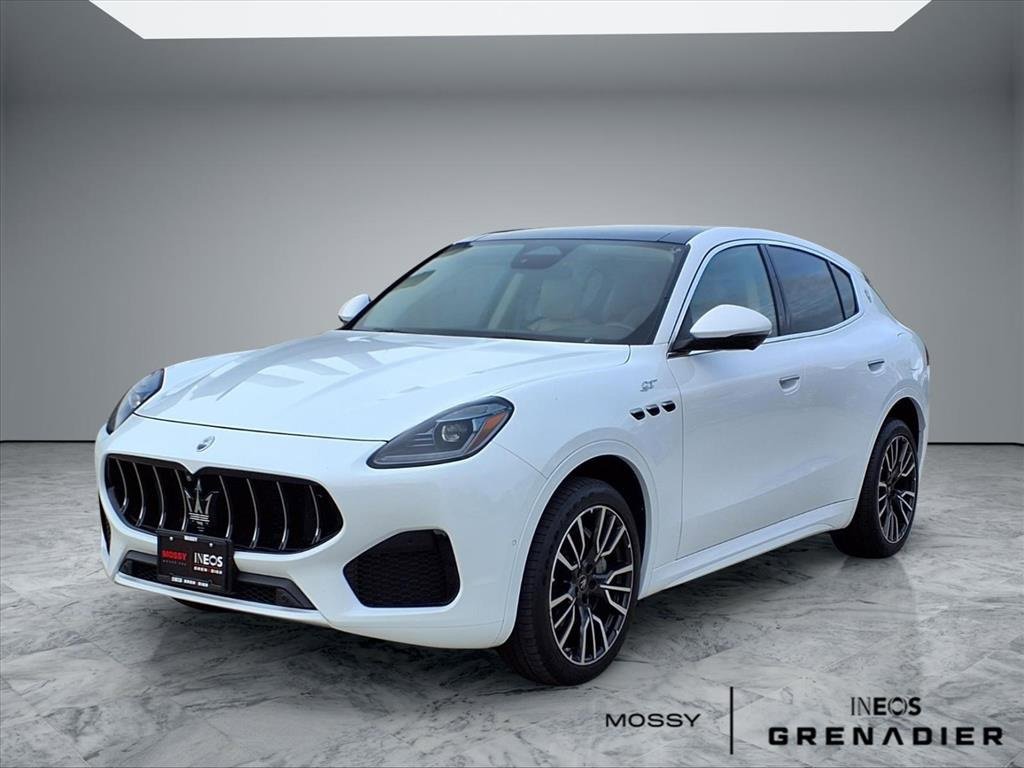 Used 2023 Maserati Grecale GT image 3