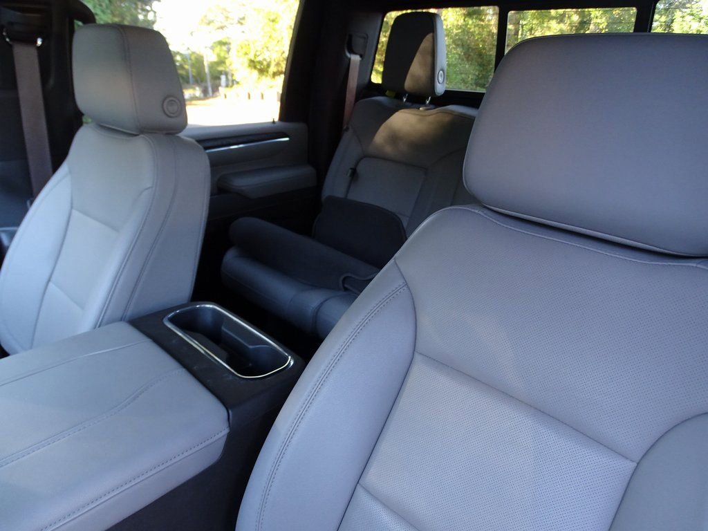 Used 2024 GMC Sierra 2500 SLT w/ SLT Convenience Package image 18