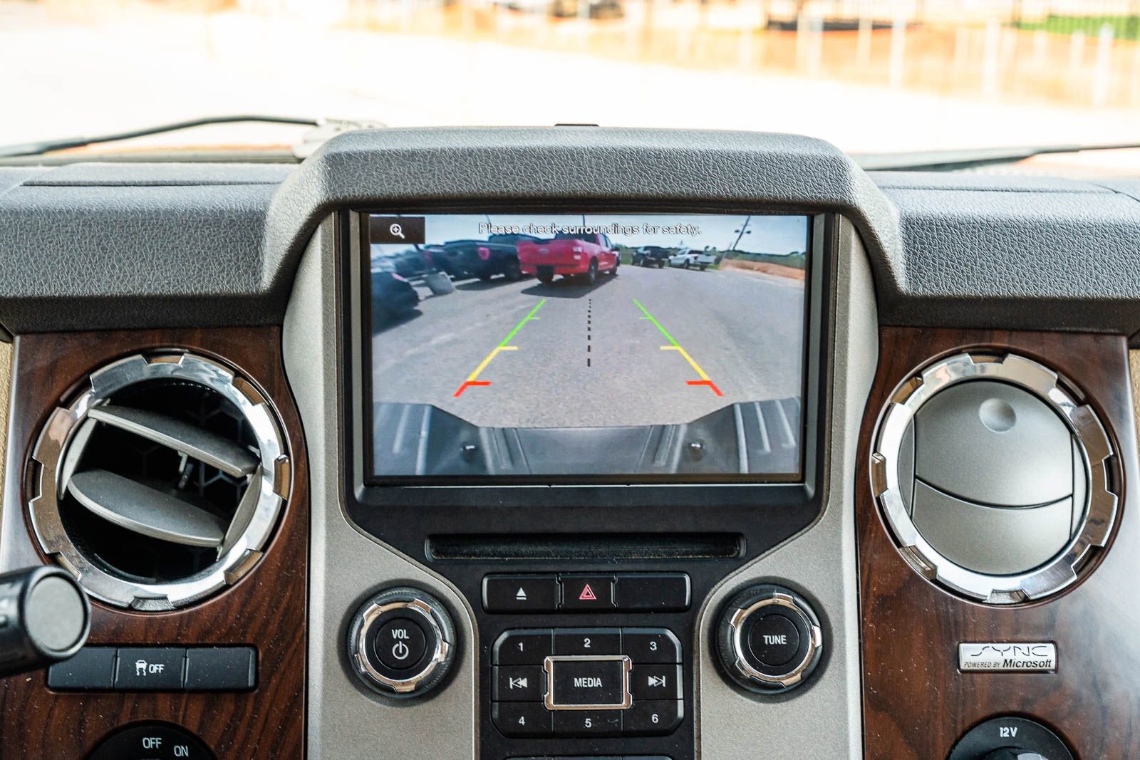Used 2014 Ford F250 Lariat w/ Lariat Ultimate Package image 46