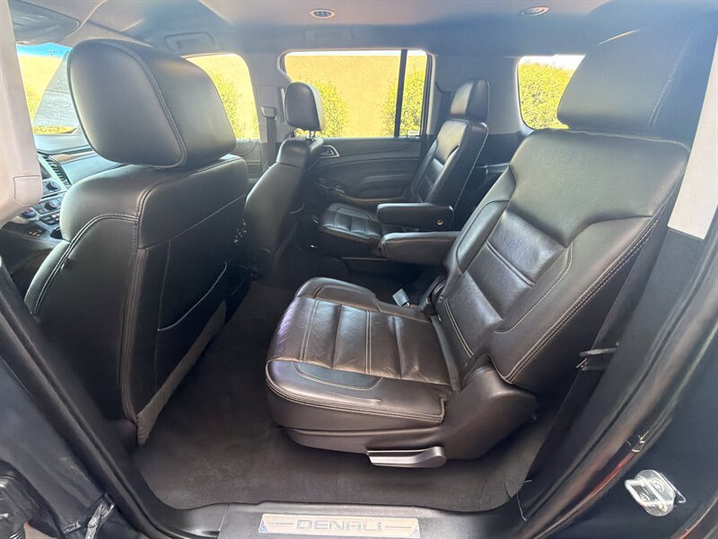 Used 2019 GMC Yukon XL Denali AWD/4WD image 36