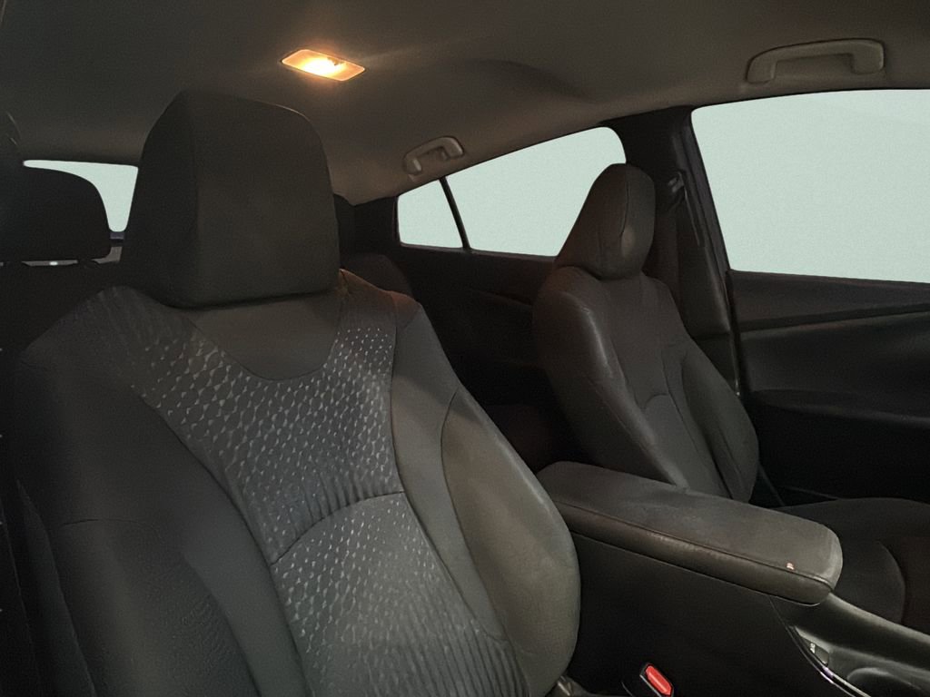 Used 2017 Toyota Prius Two w/ Carpet Mat Package image 15