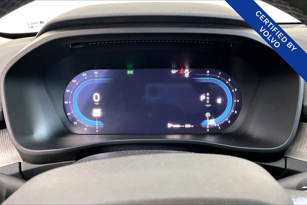 Certified 2025 Volvo XC40 B5 Plus image 29