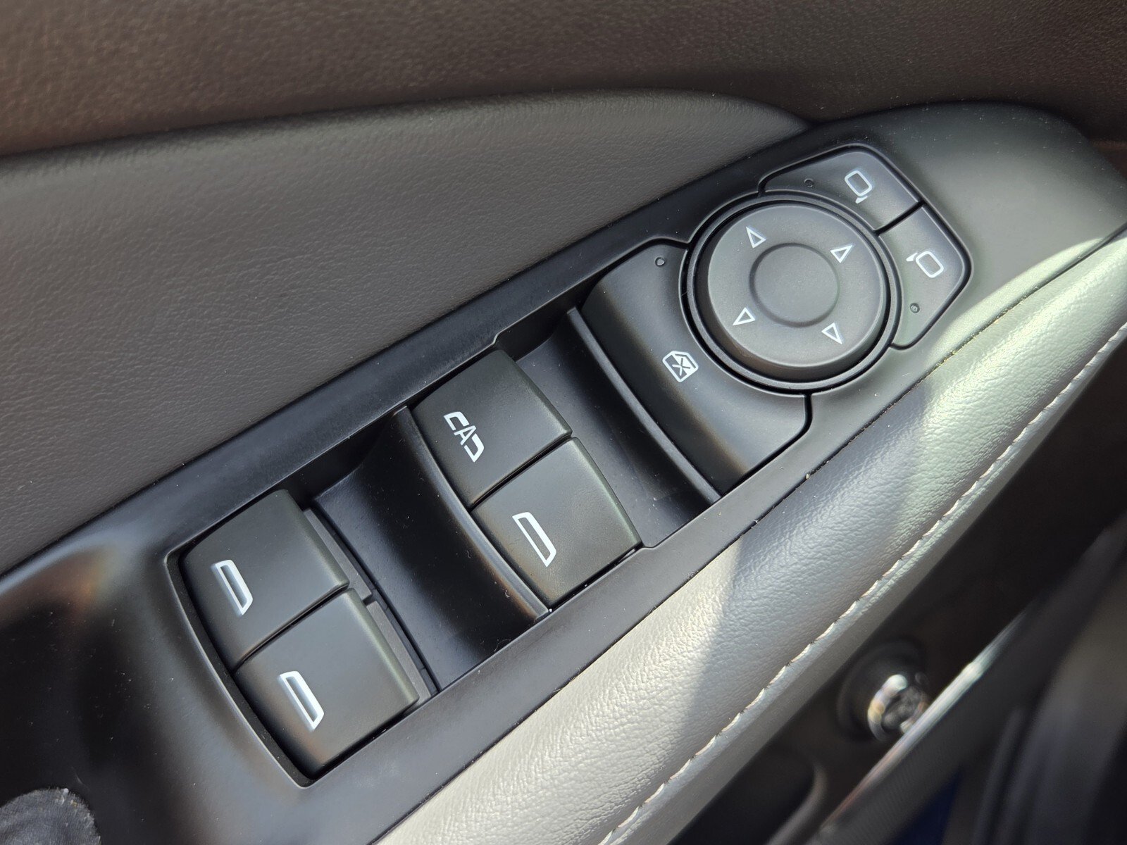 Certified 2023 Buick Enclave Essence FWD image 29