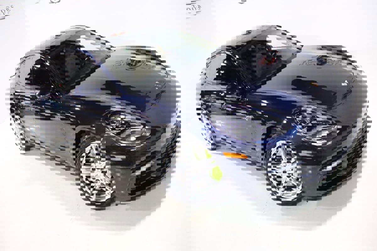 Used 2018 Porsche Panamera 4 image 94