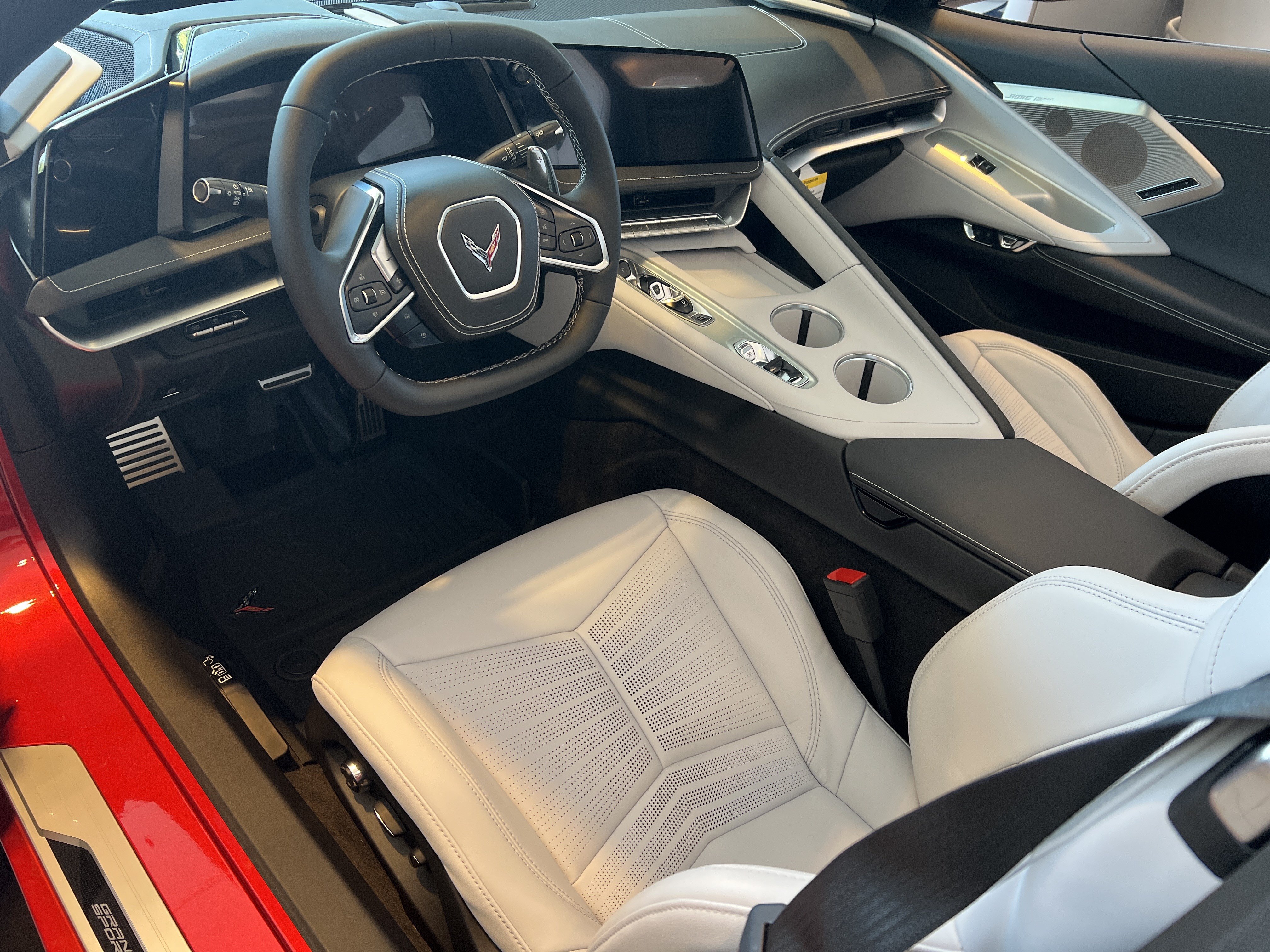 New 2027 Chevrolet Corvette Grand Sport w/ Z52 Sport Performance Package RWD image 9