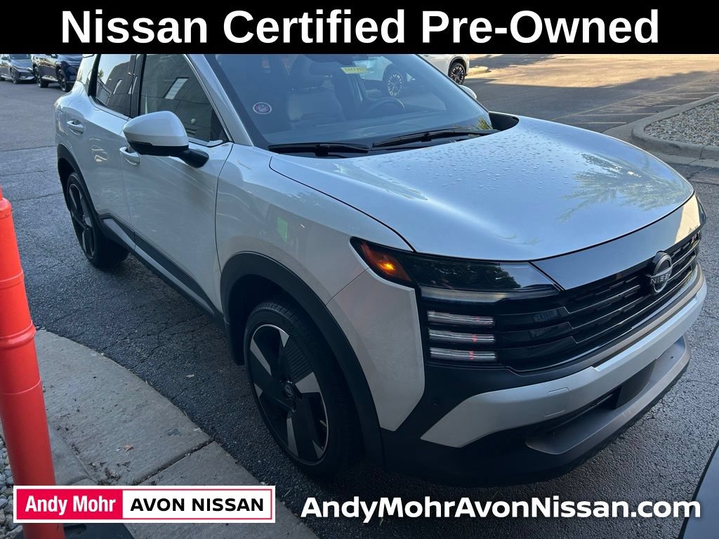 Certified 2025 Nissan Kicks SR FWD image 1