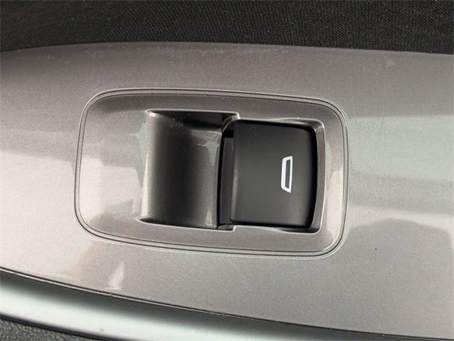 Used 2024 Chevrolet Malibu LT image 33