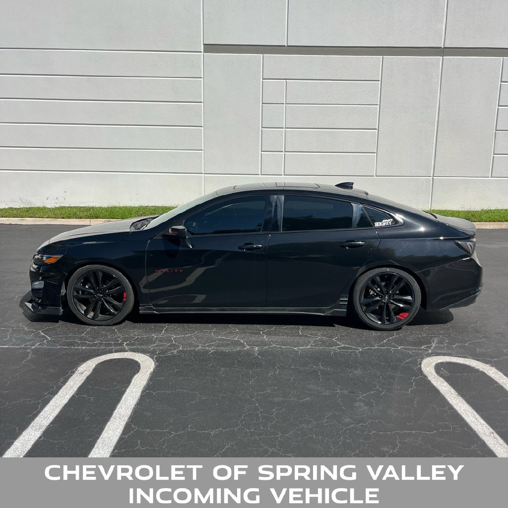 Used 2022 Chevrolet Malibu LT w/ Leather Package FWD image 2