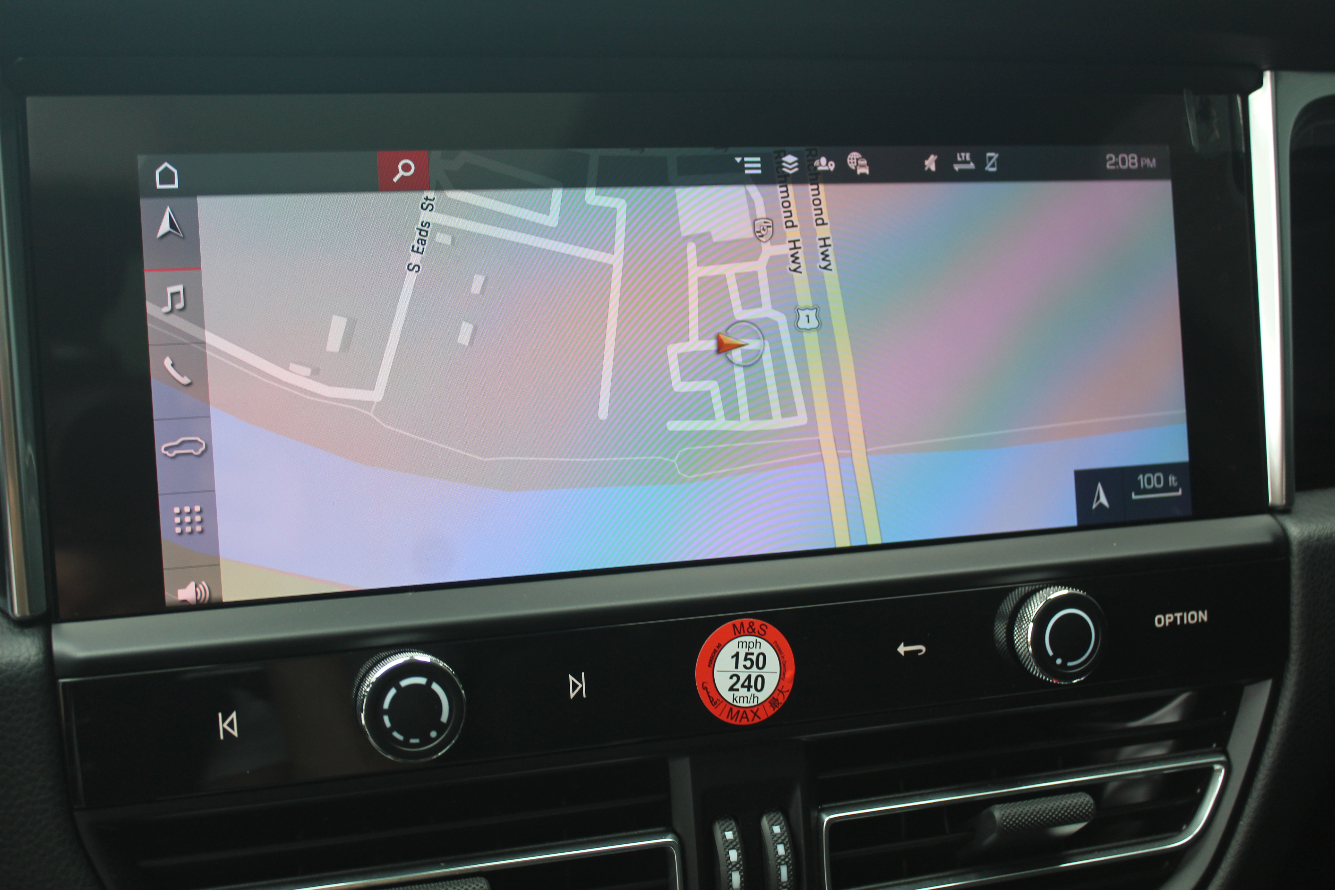 Certified 2025 Porsche Macan image 21