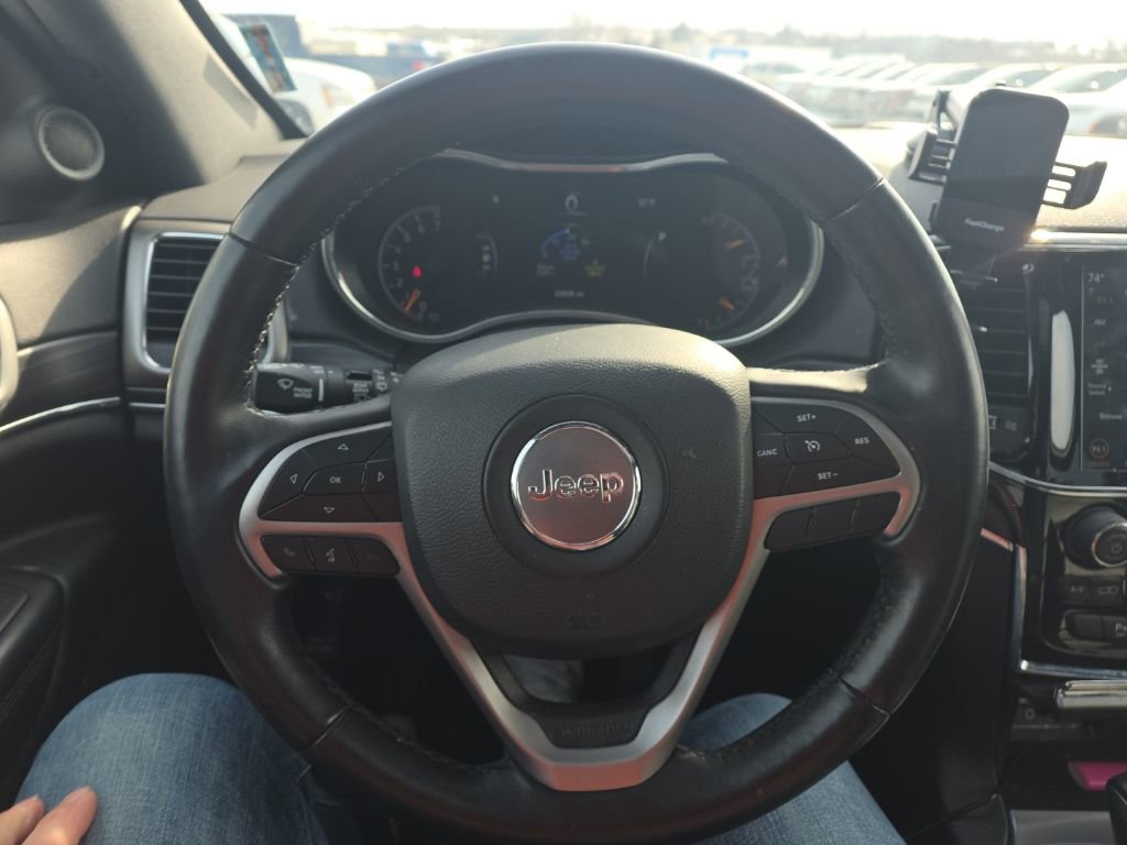 Used 2022 Jeep Grand Cherokee Limited w/ Tech Group image 44