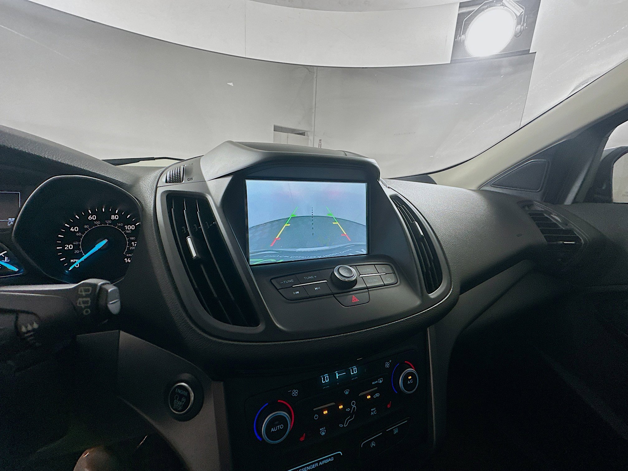 Used 2019 Ford Escape SEL image 23