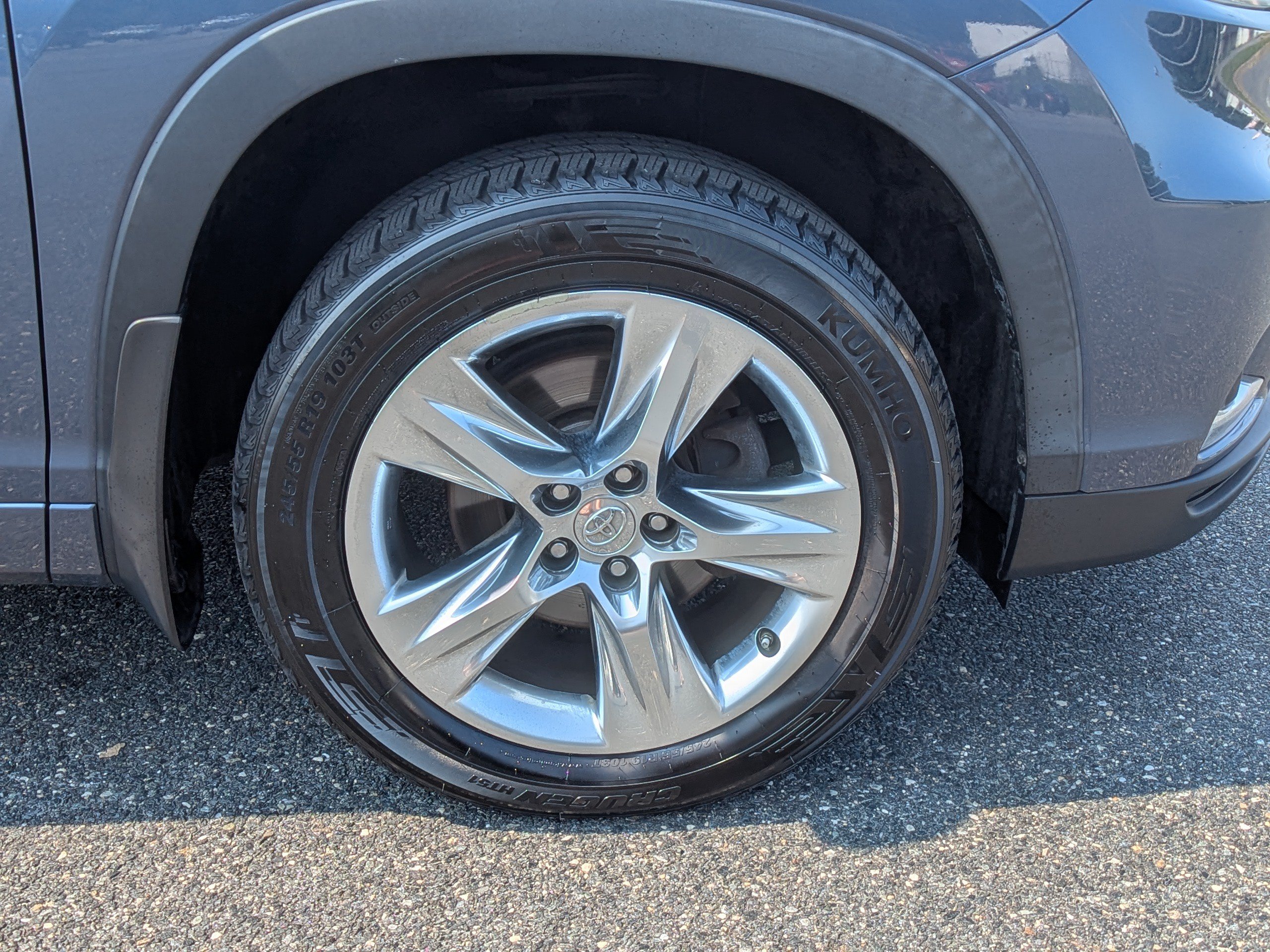 Used 2014 Toyota Highlander Limited AWD/4WD image 11