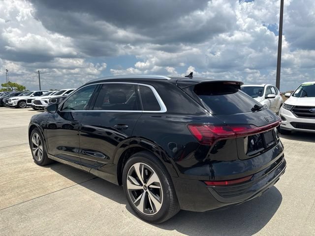 Used 2024 Audi Q8 e-tron Premium Plus w/ Premium Plus Package AWD/4WD image 5