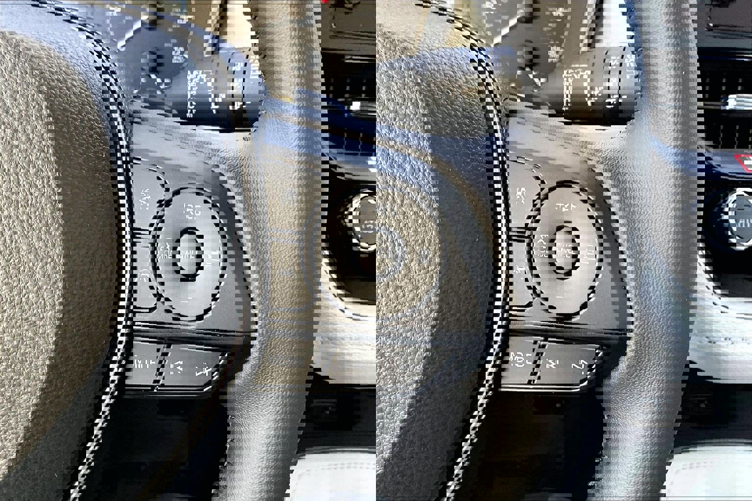 Used 2026 Toyota Corolla SE image 18