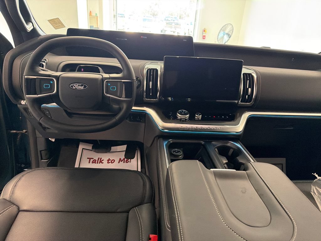 New 2027 Ford Expedition Platinum w/ Stealth Performance Package AWD/4WD image 17