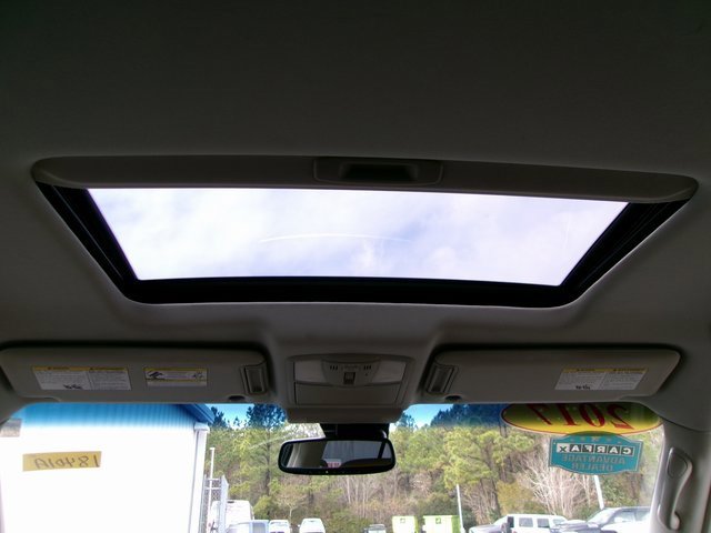 Used 2017 Nissan Armada Platinum w/ Captain Seat Package image 18