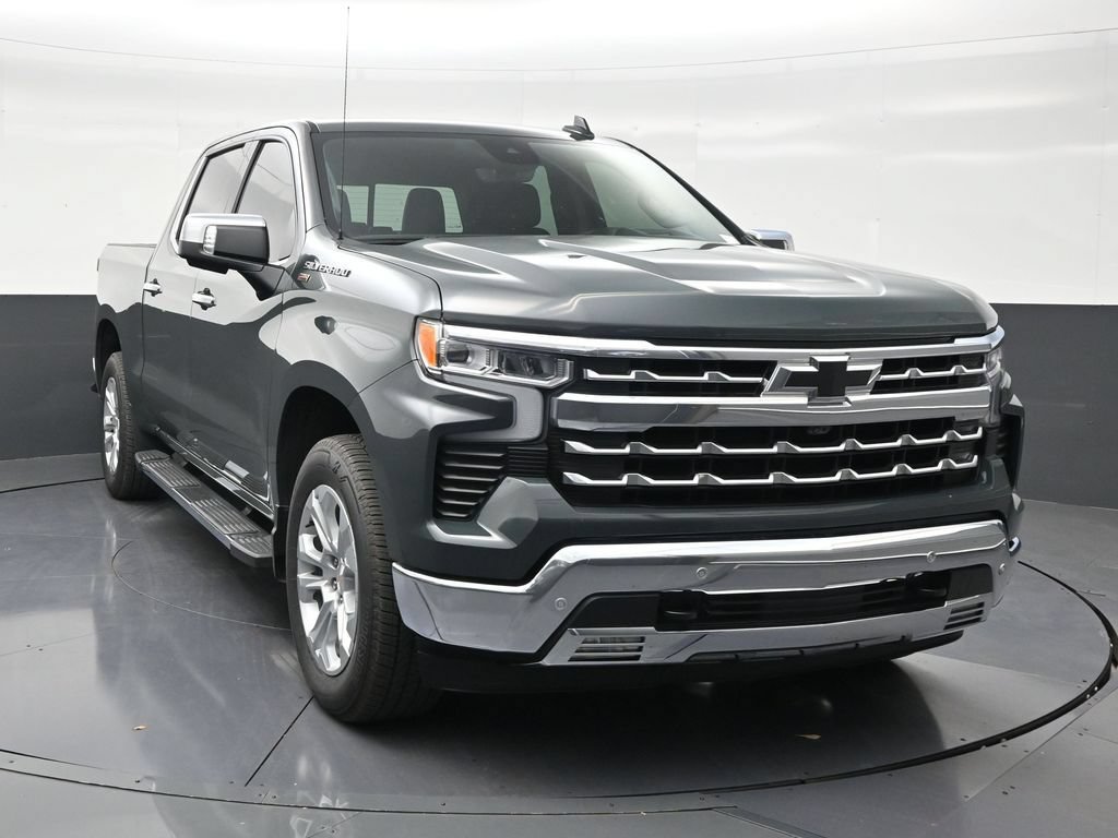 Used 2025 Chevrolet Silverado 1500 LTZ w/ Technology Package RWD image 7
