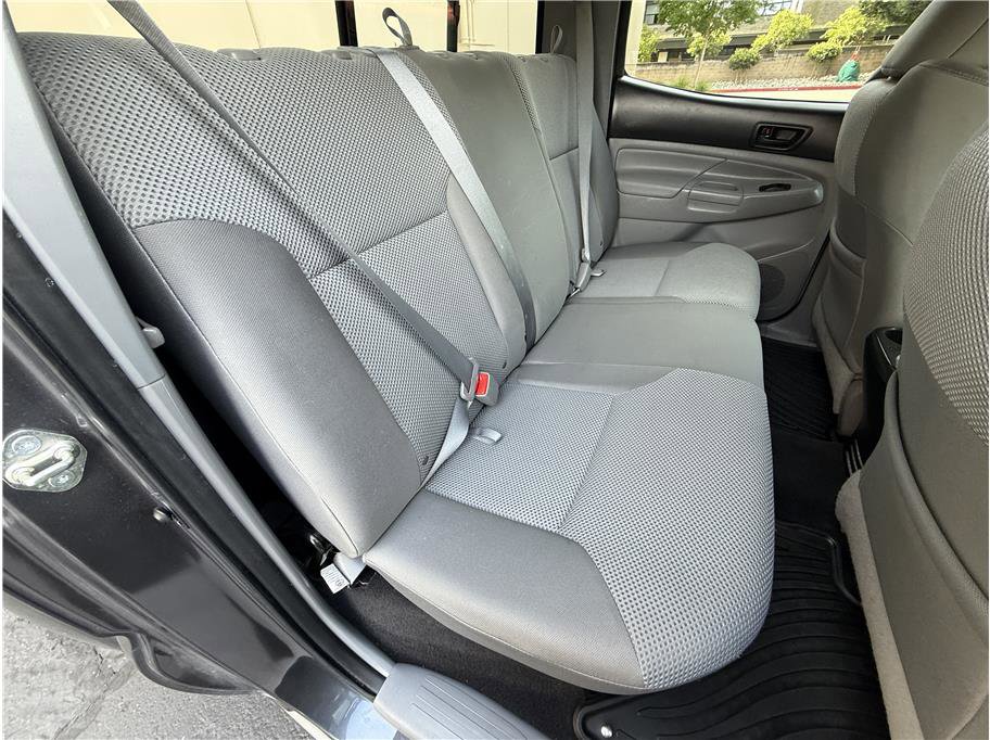 Used 2014 Toyota Tacoma 4x4 Double Cab w/ TRD Off-Road Package image 21