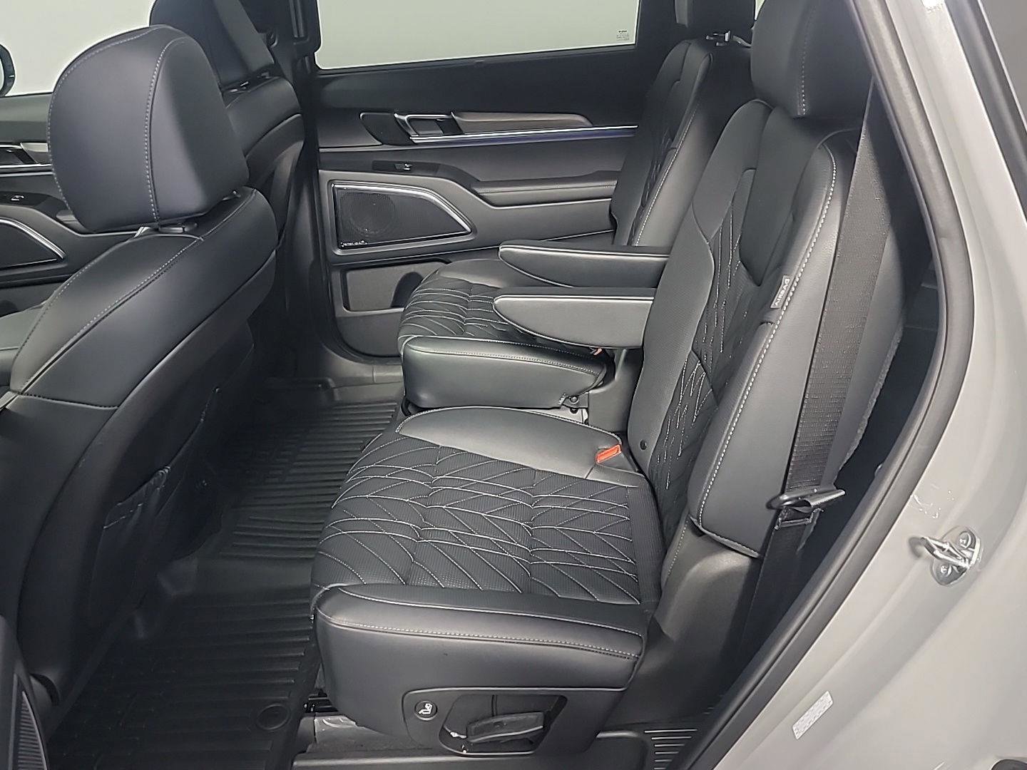 Used 2025 Kia Telluride SX X-Line image 18