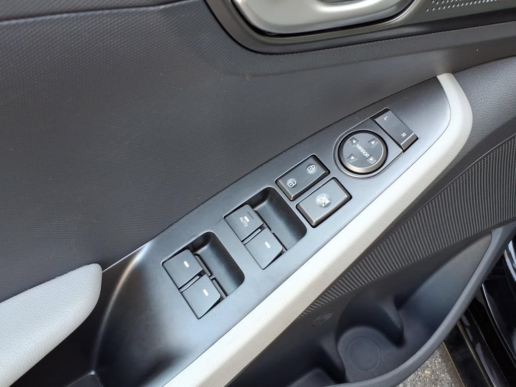 Used 2022 Hyundai Ioniq Blue FWD image 11