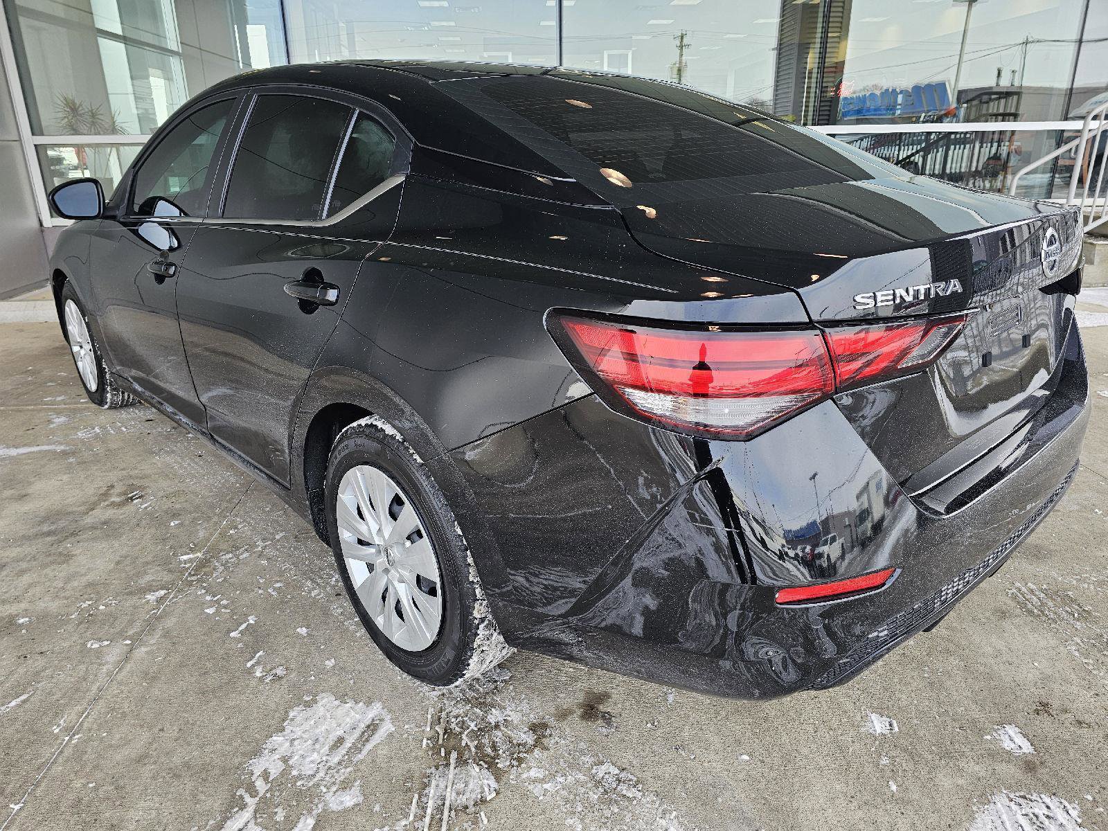 Used 2023 Nissan Sentra S image 3