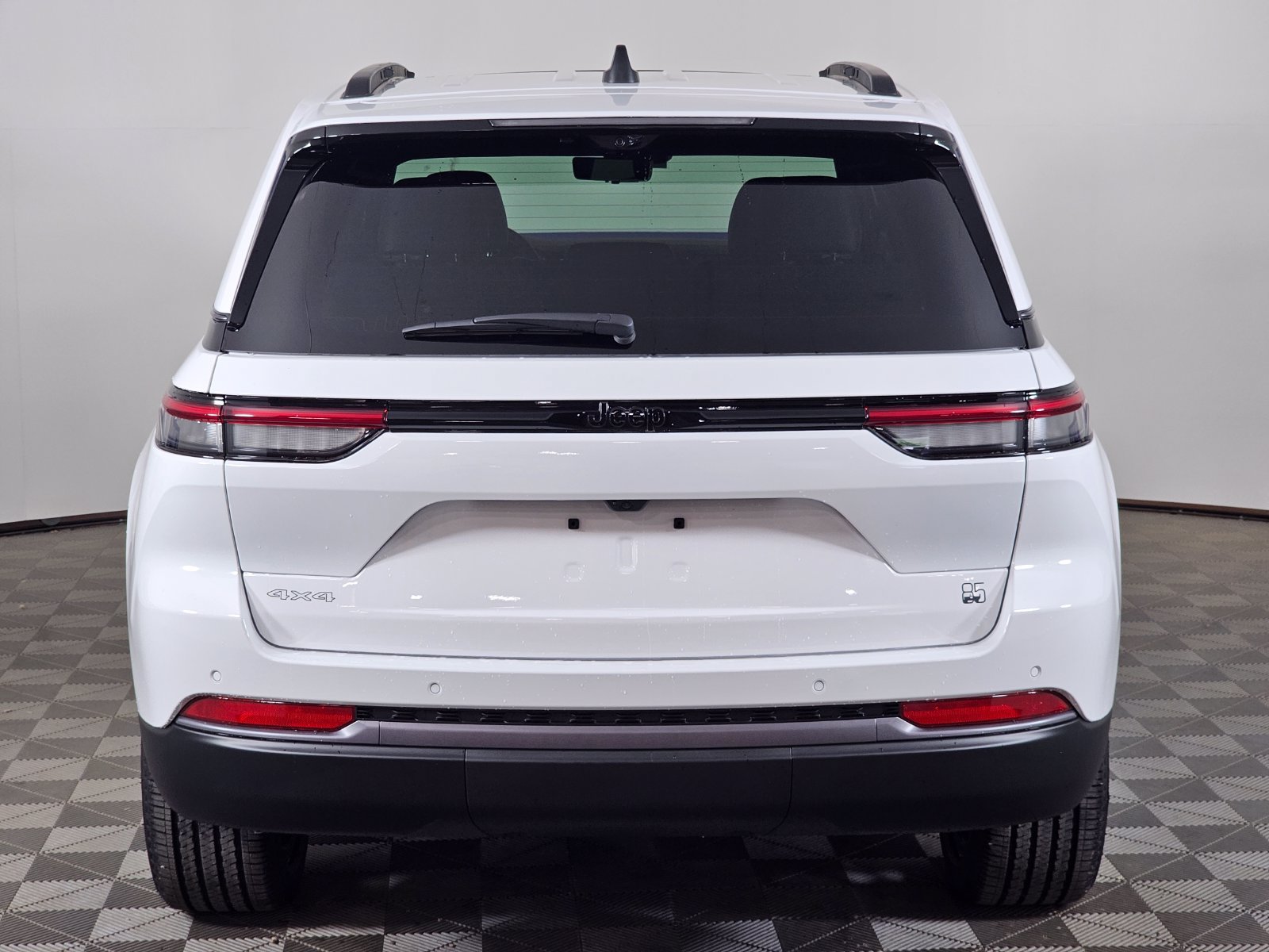 New 2026 Jeep Grand Cherokee Limited AWD/4WD image 36
