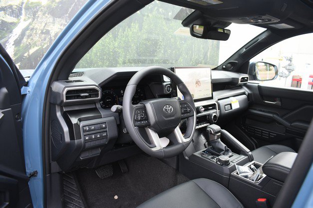 New 2026 Toyota 4Runner Limited AWD/4WD image 6