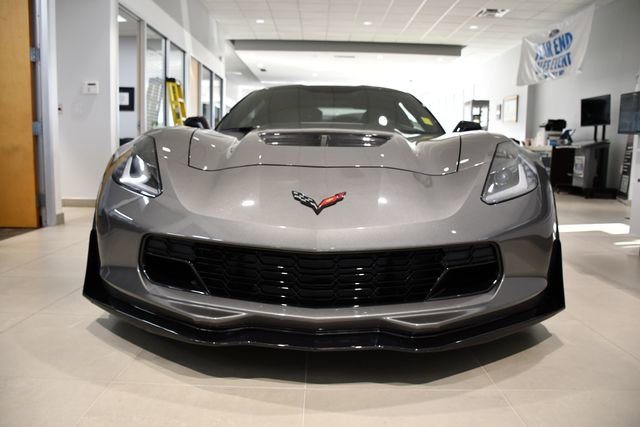 Used 2015 Chevrolet Corvette Z06 w/ Z07 Performance Package image 8