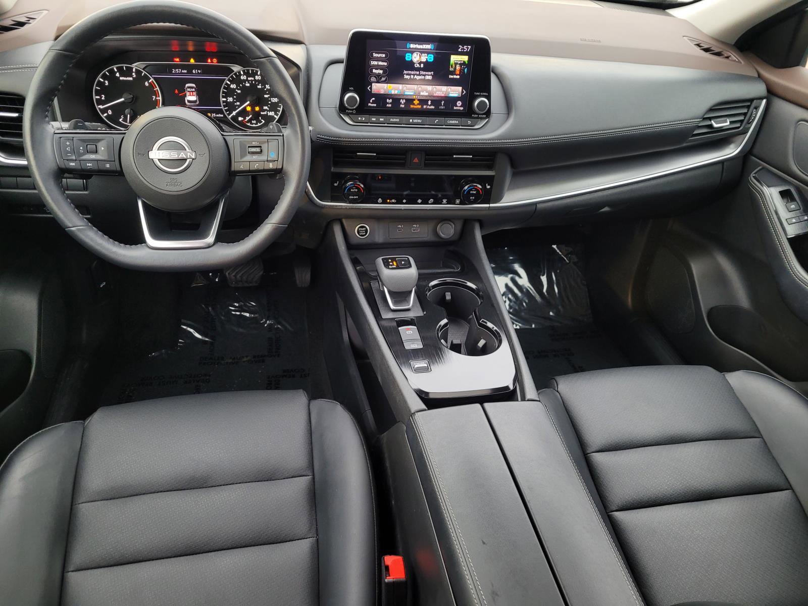 Used 2023 Nissan Rogue SV w/ SV Premium B Package FWD image 5