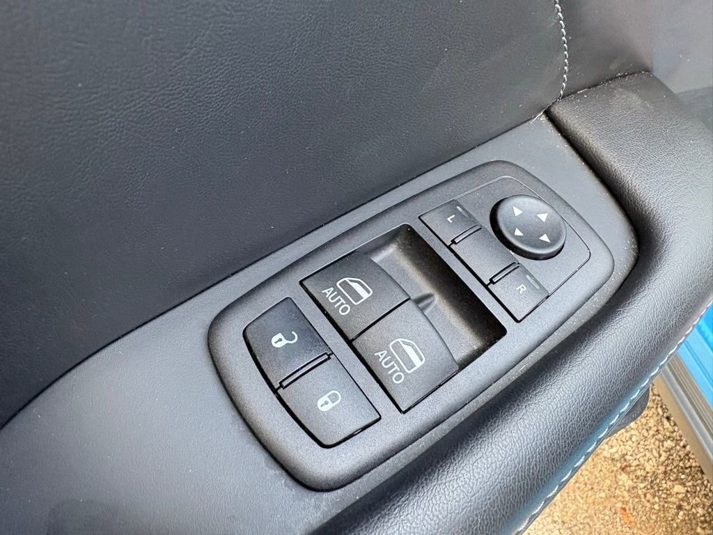 Used 2023 Dodge Challenger R/T w/ Plus Package image 24