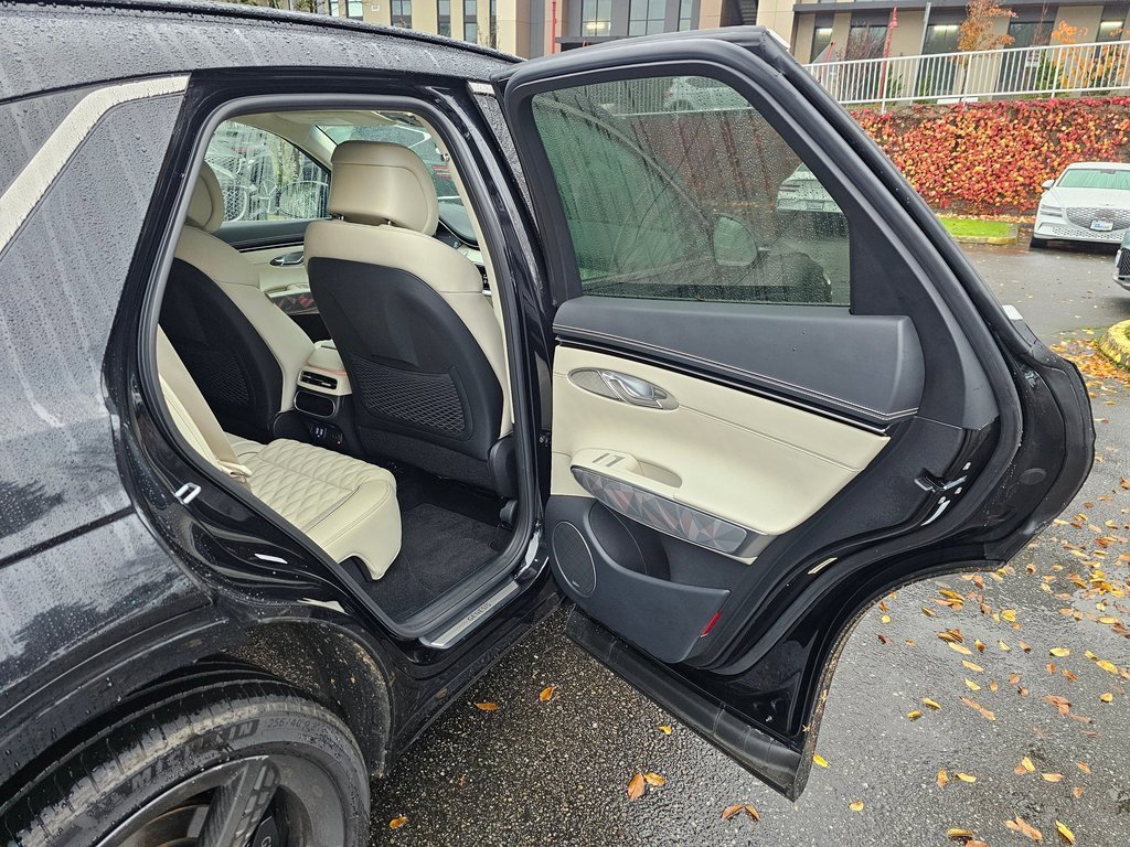 Used 2025 Genesis GV70 3.5T Sport w/ Sport Advanced Package image 26