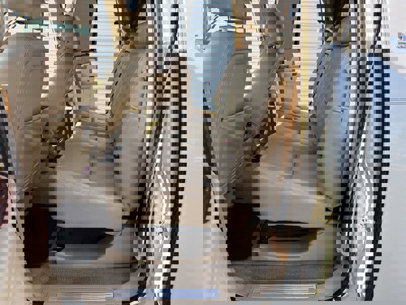 Used 2011 Chevrolet Avalanche LTZ image 26