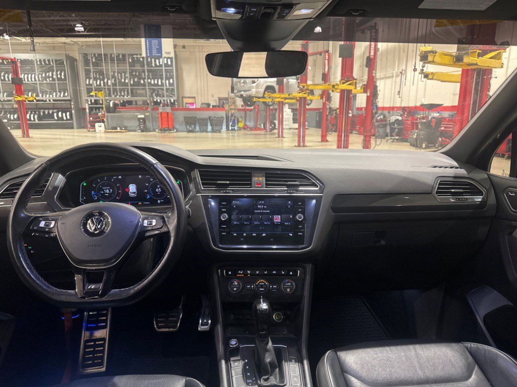 Used 2020 Volkswagen Tiguan SEL Premium R-Line AWD/4WD image 10