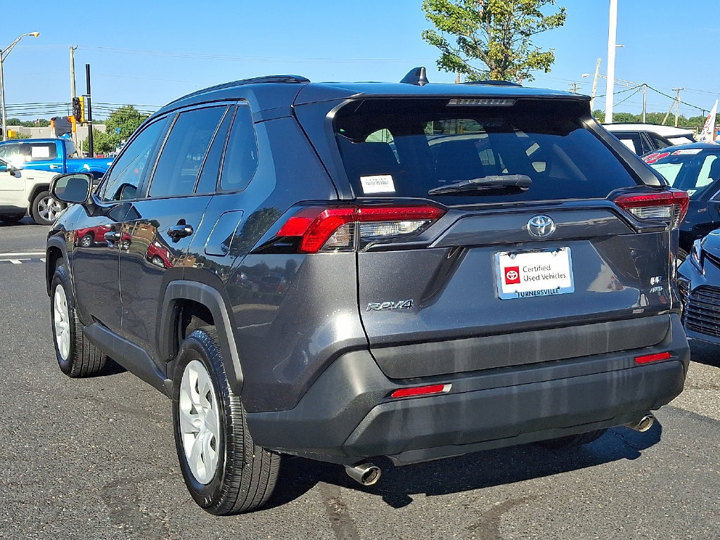 Certified 2019 Toyota RAV4 LE AWD/4WD image 4