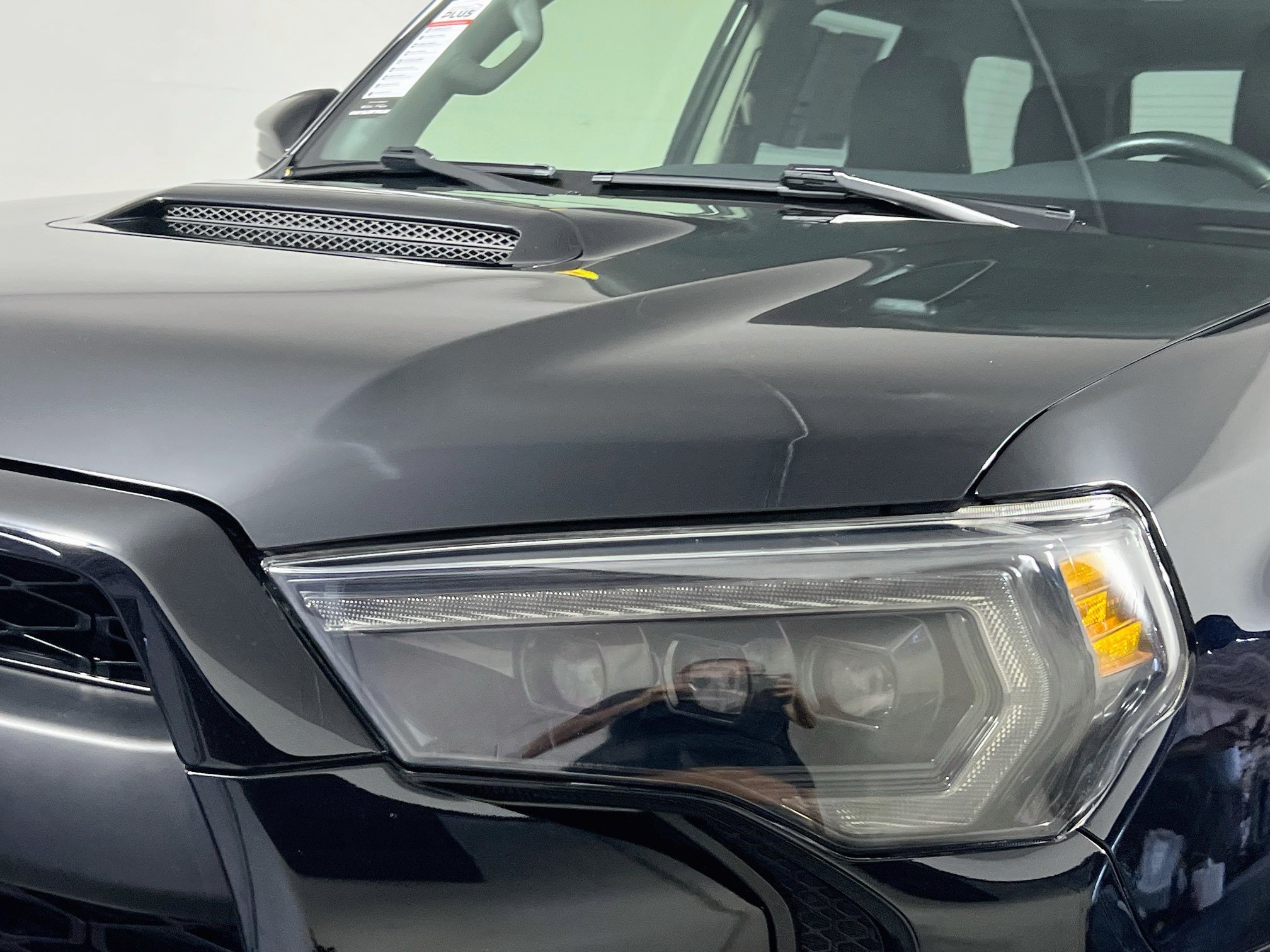 Used 2023 Toyota 4Runner TRD Off-Road Premium w/ Moonroof Package AWD/4WD image 11