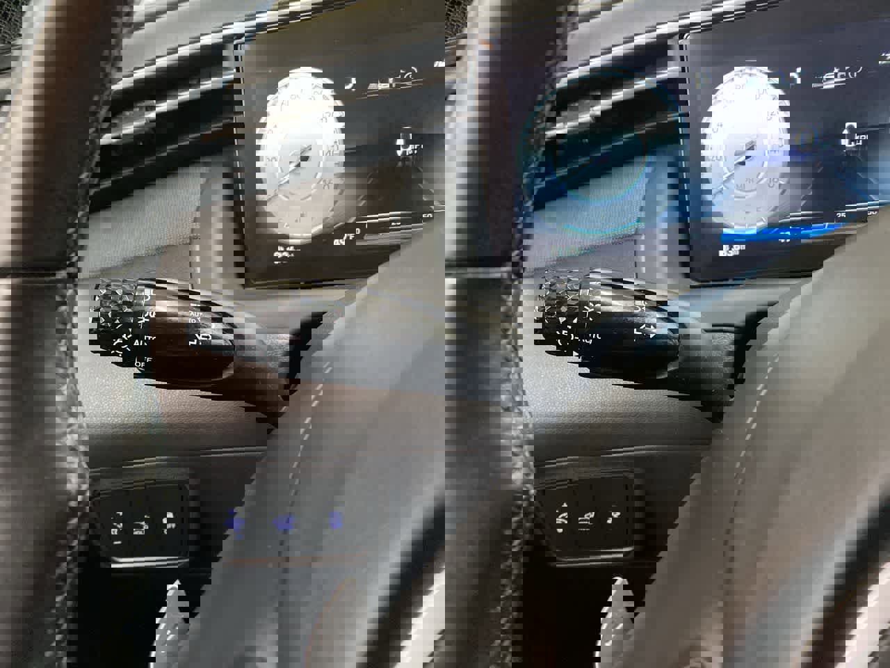 Used 2024 Hyundai Tucson Limited image 24