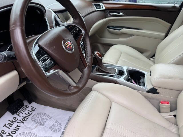 Used 2013 Cadillac SRX Luxury w/ Driver Awareness Package FWD image 37