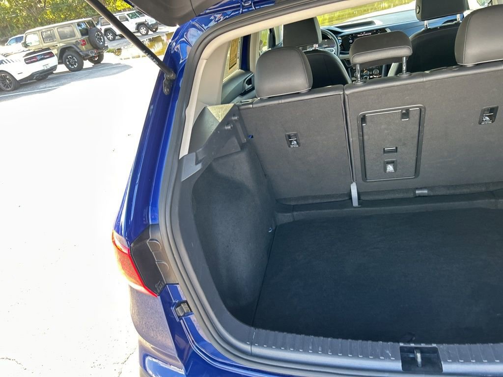 Used 2024 Volkswagen Taos SE image 30