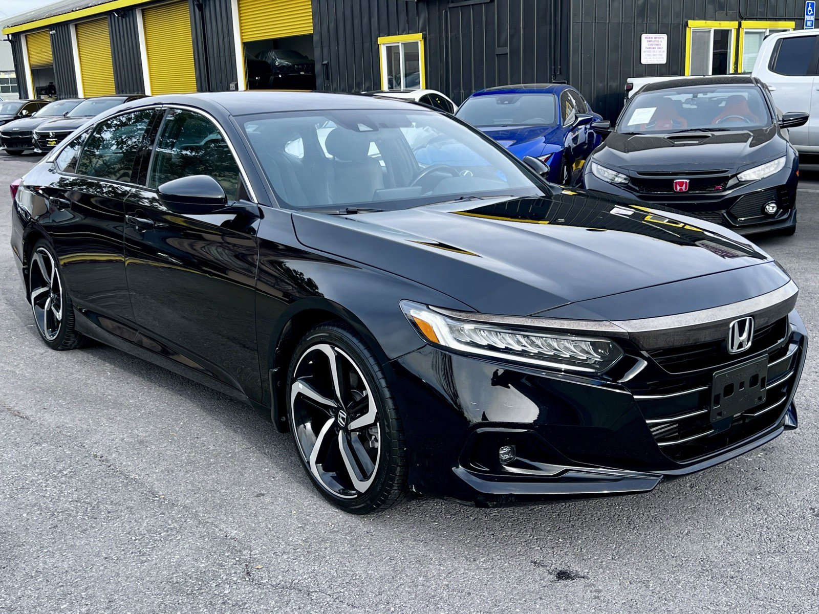 Used 2022 Honda Accord Sport image 4