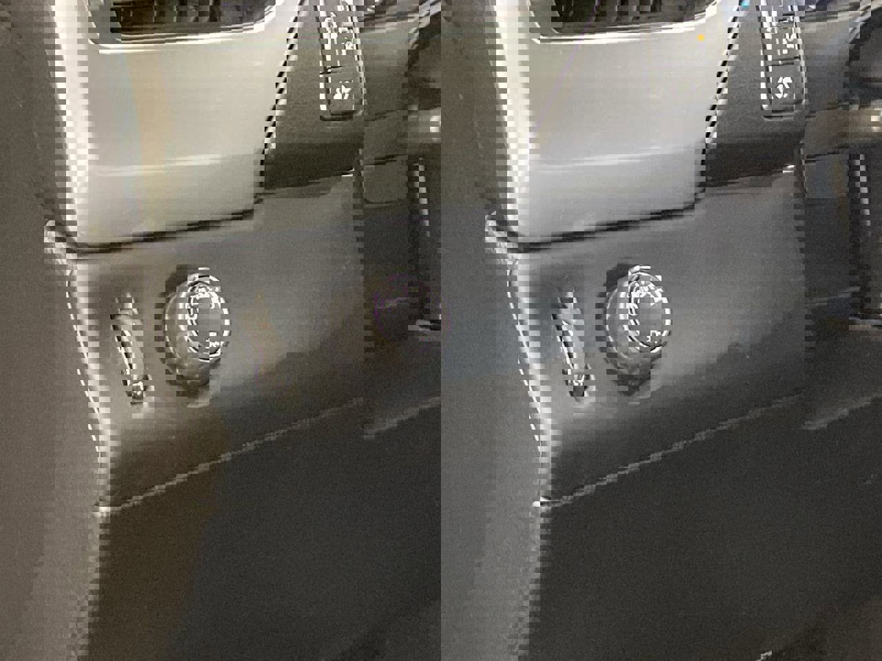 Used 2015 Chevrolet Tahoe LT image 12