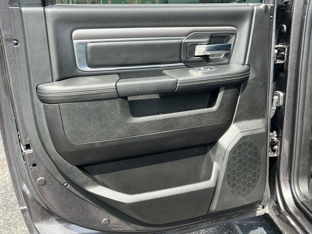 Used 2024 RAM 1500 Classic SLT AWD/4WD image 38