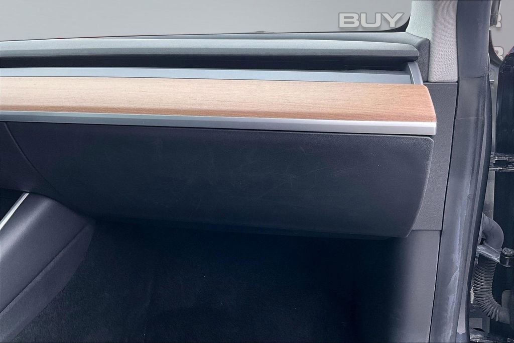 Used 2019 Tesla Model 3 Long Range image 17