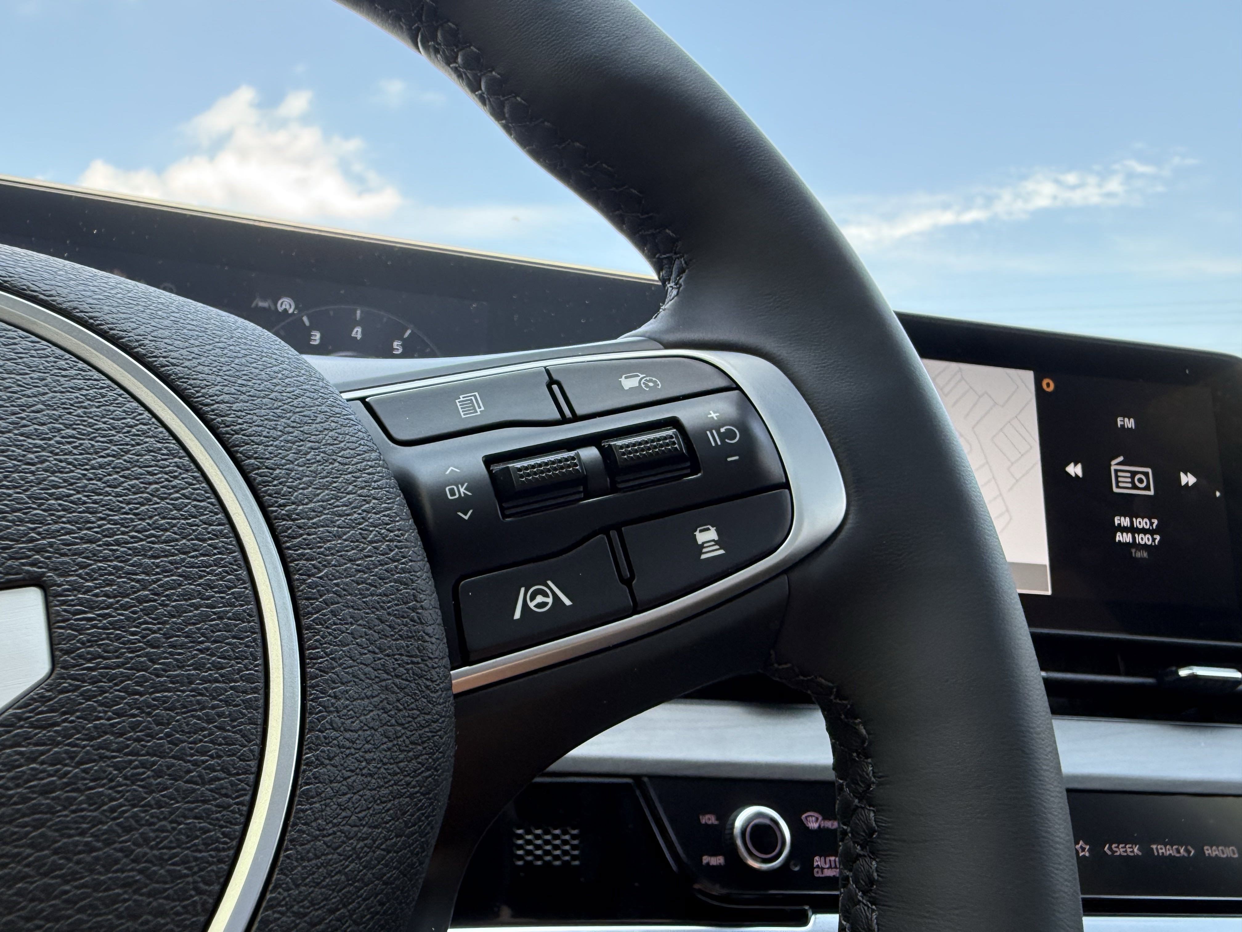 New 2025 Kia Sportage X-Pro image 8