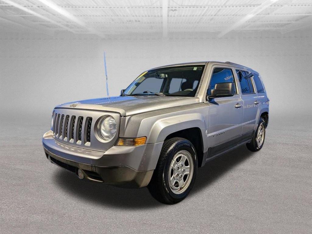 Used 2017 Jeep Patriot Sport w/ Power Value Group FWD image 9