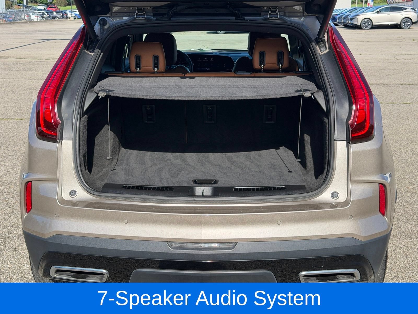 Used 2024 Cadillac XT4 Premium Luxury AWD/4WD image 31
