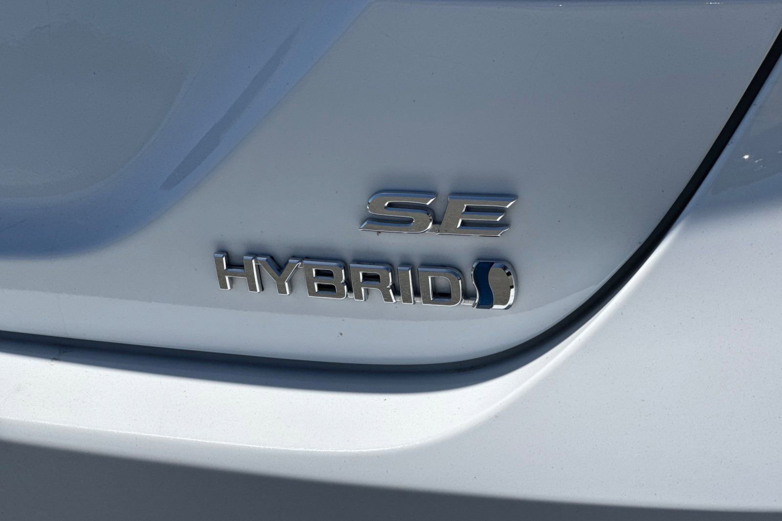 Used 2024 Toyota Camry SE w/ Cold Weather Package FWD image 26