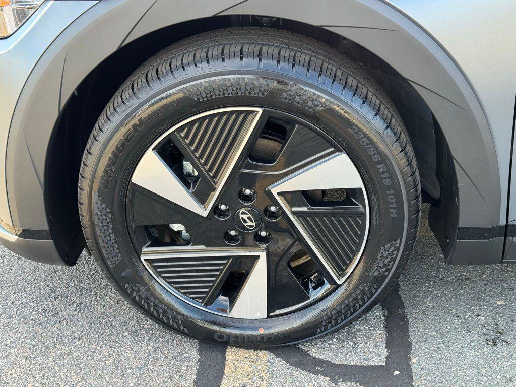 New 2025 Hyundai Ioniq 5 SEL AWD/4WD image 9