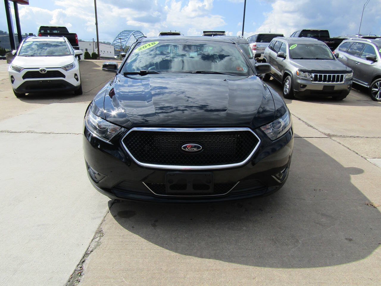 Used 2018 Ford Taurus SHO w/ Driver Assist Package AWD/4WD image 3