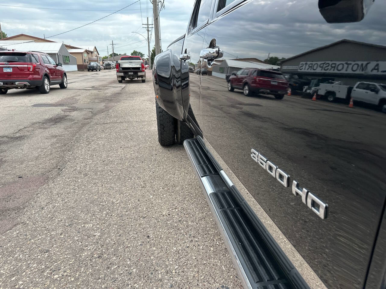 Used 2011 Chevrolet Silverado 3500 LTZ w/ LTZ Plus Package image 32